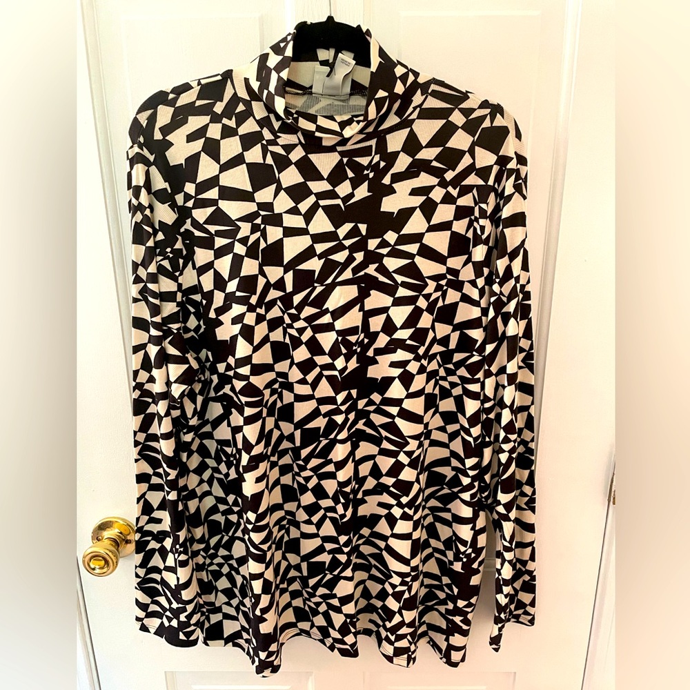 Ava & Viv Geometric Print Ribbed Top Size 2X